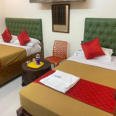 Le Suresh Guest House Pondicherry Exterior foto