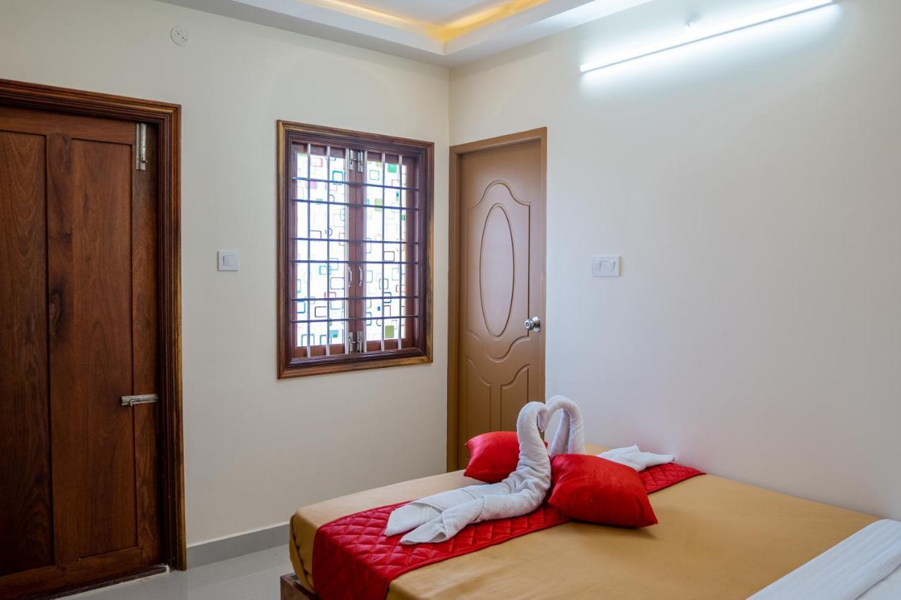 Le Suresh Guest House Pondicherry Exterior foto