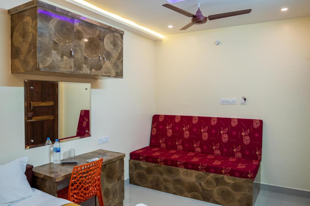 Le Suresh Guest House Pondicherry Exterior foto